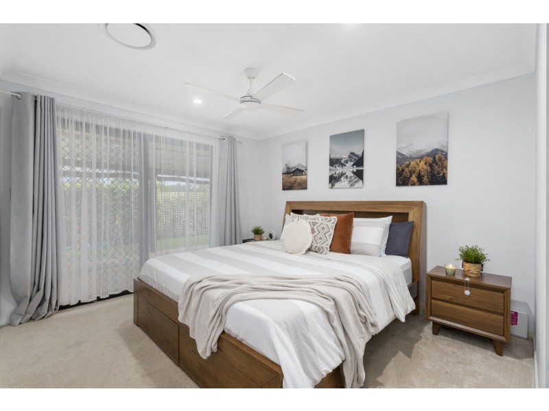 7/136 Pacific Pines Boulevard, Pacific Pines QLD 4211