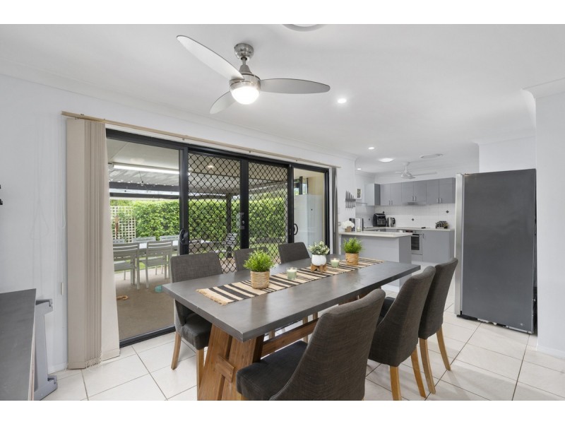 7/136 Pacific Pines Boulevard, Pacific Pines QLD 4211