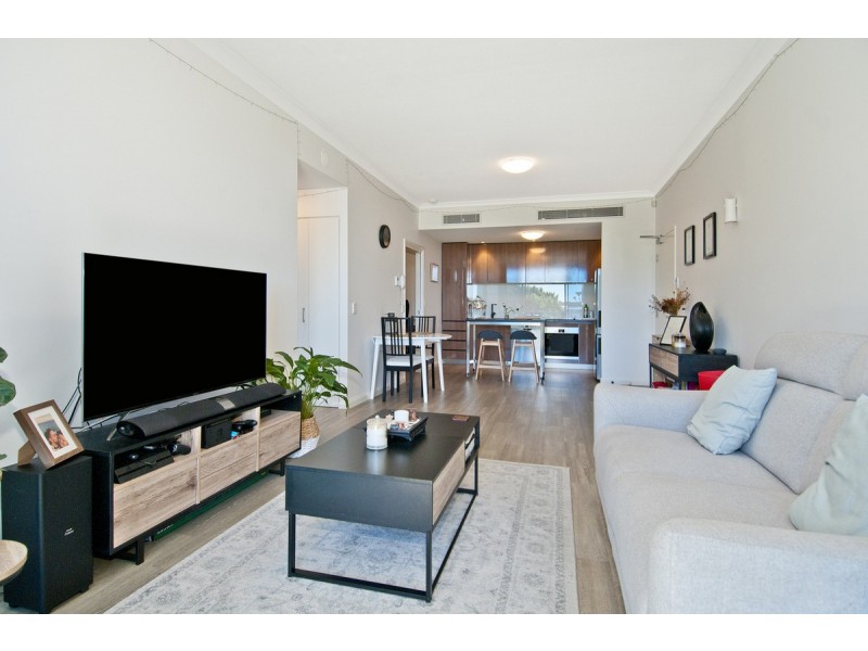 5215 Harbourview Drive, Hope Island QLD 4212