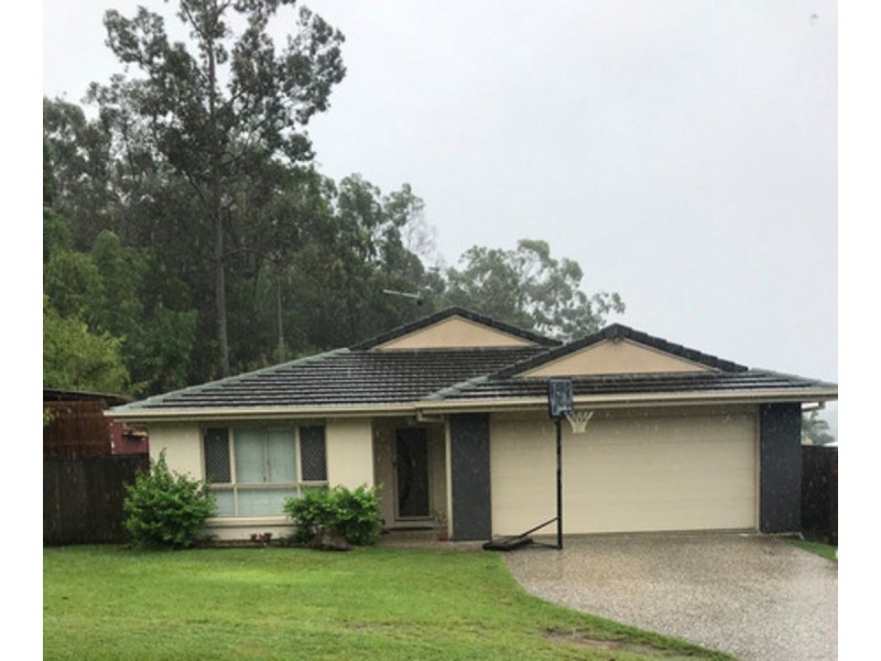 3 Soward Court, Pacific Pines QLD 4211