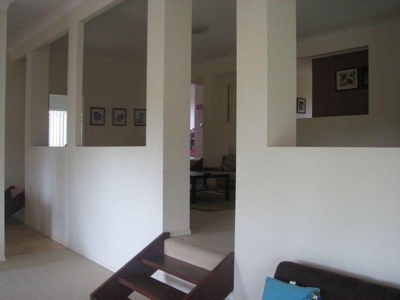 18 Bonin Close, Pacific Pines QLD 4211