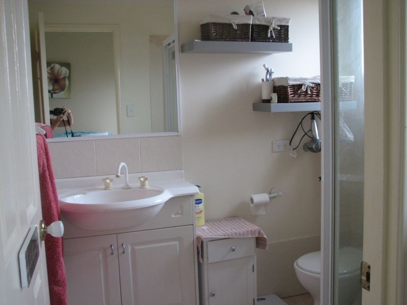 18 Bonin Close, Pacific Pines QLD 4211