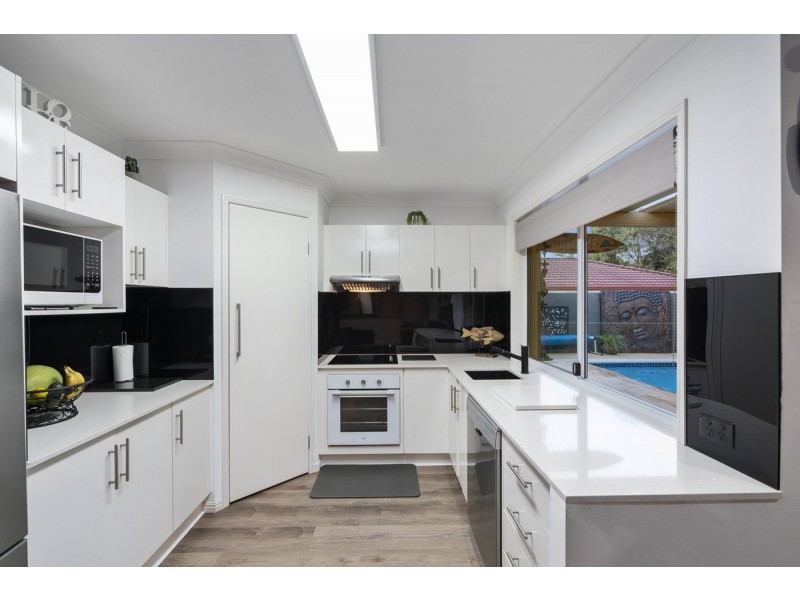 18 Catchlove Street, Maudsland QLD 4210