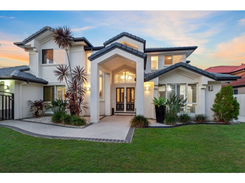 34 Saltwater Terrace, Helensvale QLD 4212