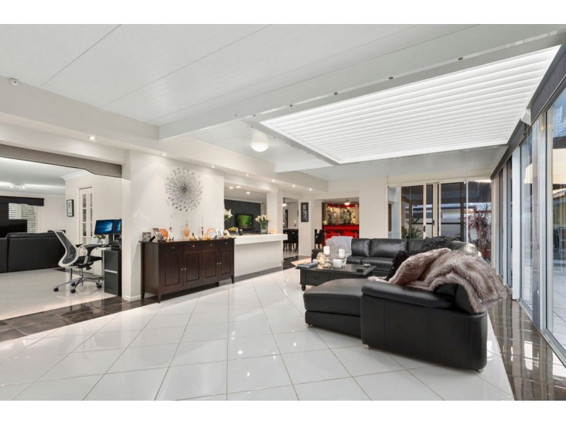 34 Saltwater Terrace, Helensvale QLD 4212