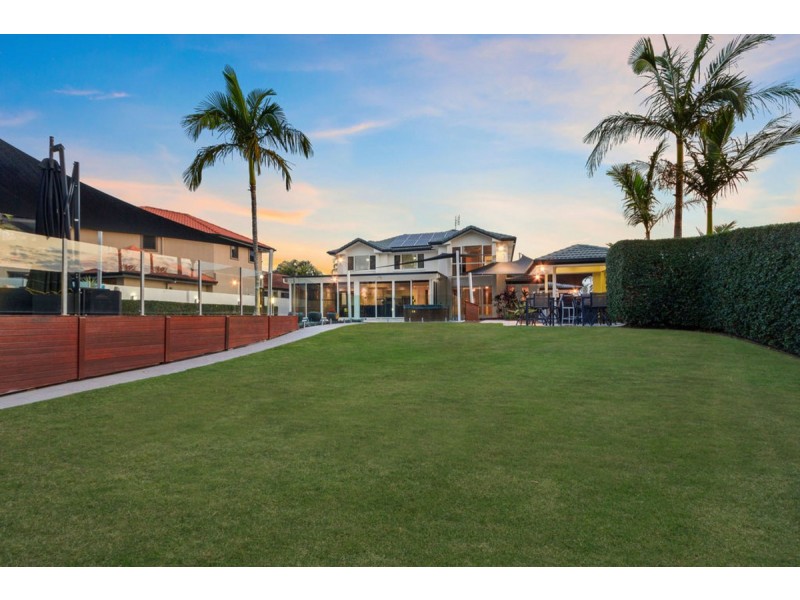 34 Saltwater Terrace, Helensvale QLD 4212