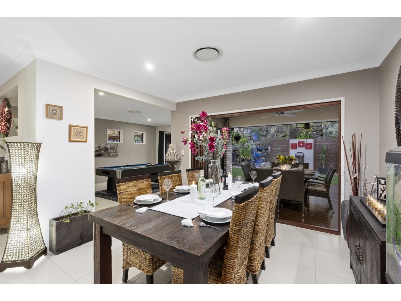 18 Faraday Crescent, Pacific Pines QLD 4211