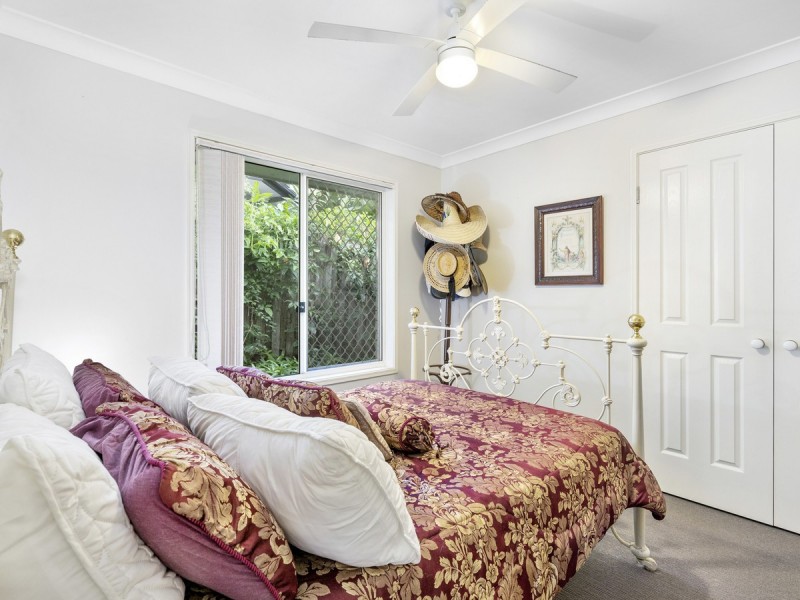 25 Papara Street, Pacific Pines QLD 4211