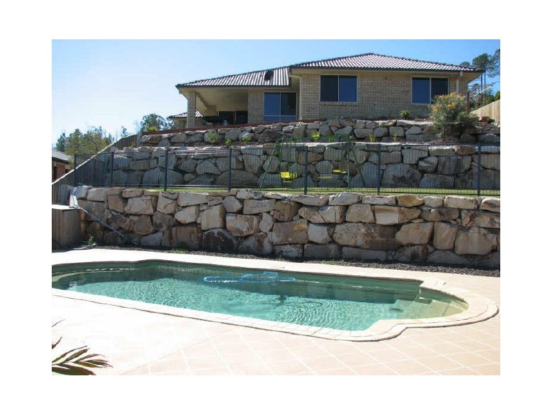 15 Osmond Court, Pacific Pines QLD 4211