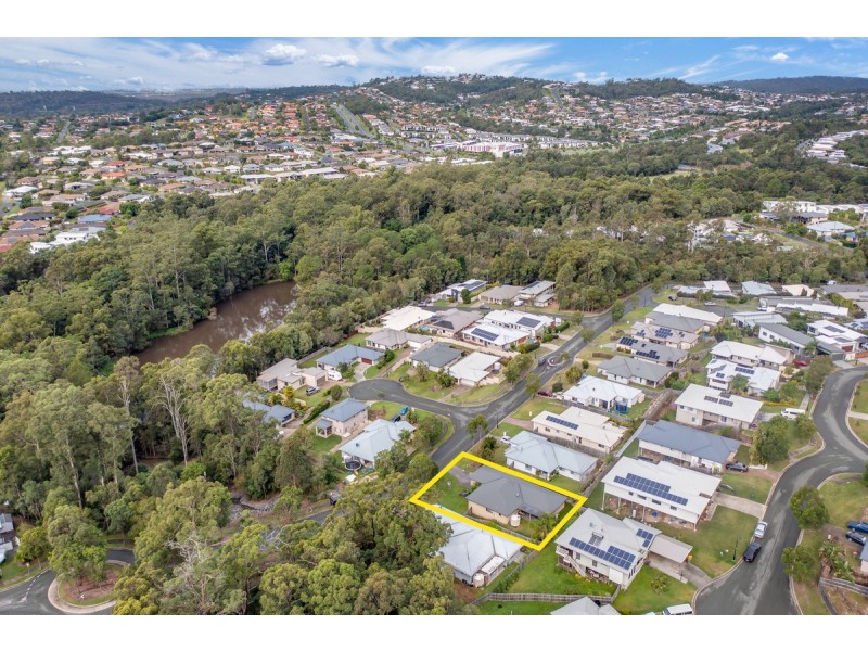 17 Saltwater Boulevard, Oxenford QLD 4210