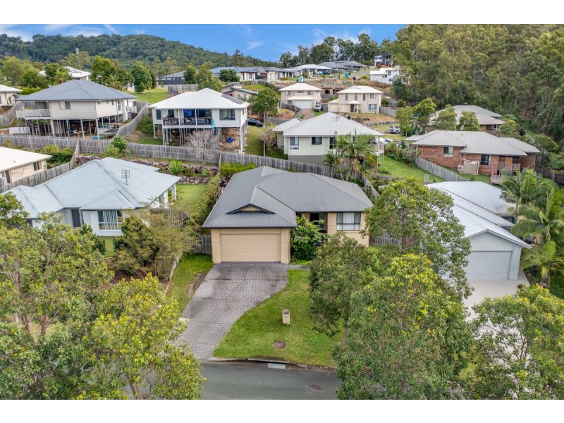 17 Saltwater Boulevard, Oxenford QLD 4210