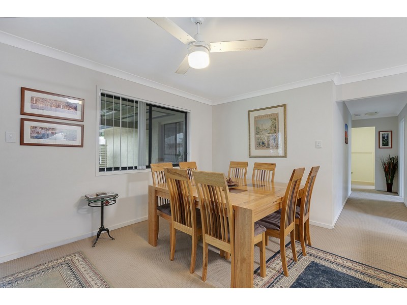 17 Saltwater Boulevard, Oxenford QLD 4210