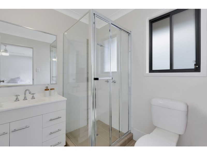 17 Saltwater Boulevard, Oxenford QLD 4210