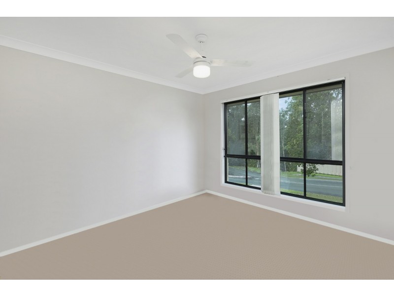 17 Saltwater Boulevard, Oxenford QLD 4210