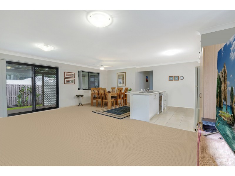 17 Saltwater Boulevard, Oxenford QLD 4210