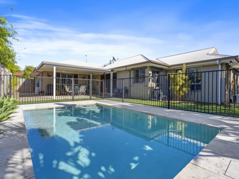 11 Witheren Circuit, Pacific Pines QLD 4211