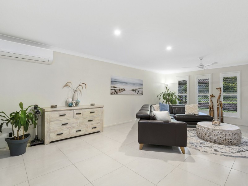 11 Witheren Circuit, Pacific Pines QLD 4211