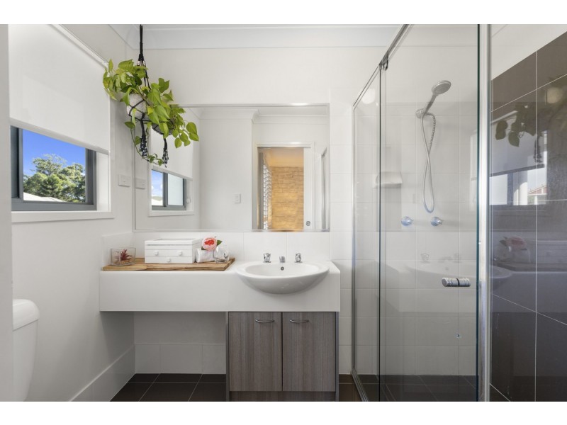 44/1 McAuley Parade, Pacific Pines QLD 4211