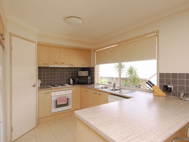 39 Sheffield Circuit, Pacific Pines QLD 4211