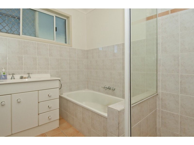 1/1 Trevor Drive, Coombabah QLD 4216