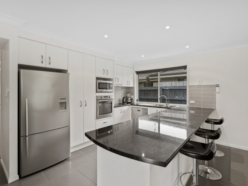 20 Bellinger Key, Pacific Pines QLD 4211