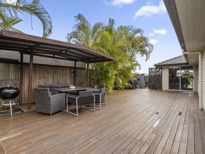 20 Bellinger Key, Pacific Pines QLD 4211