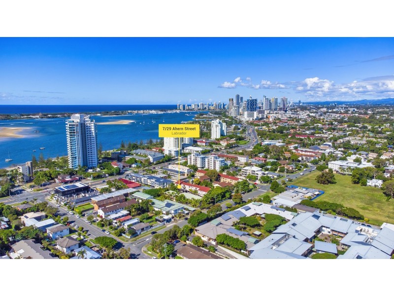 7/29 Ahern Street, Labrador QLD 4215