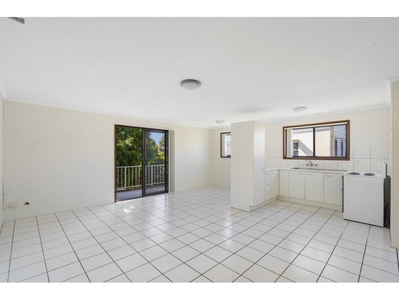 7/29 Ahern Street, Labrador QLD 4215