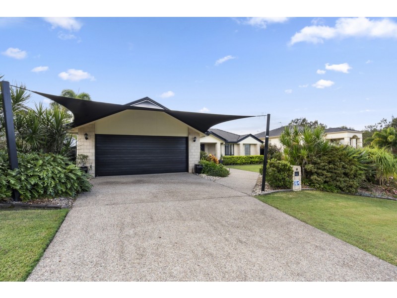 14 Palm Street, Pacific Pines QLD 4211