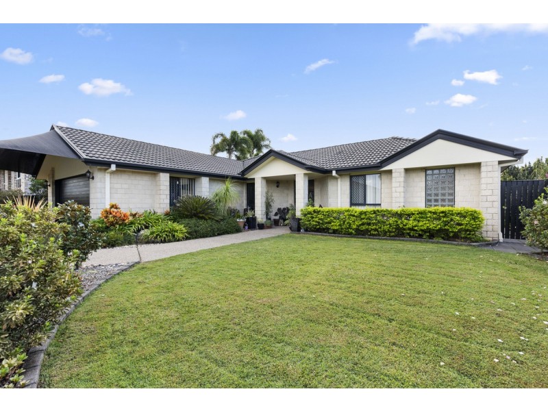 14 Palm Street, Pacific Pines QLD 4211