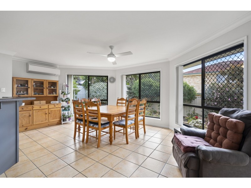 14 Palm Street, Pacific Pines QLD 4211