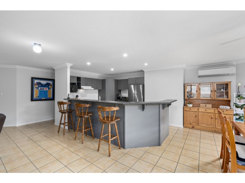 14 Palm Street, Pacific Pines QLD 4211