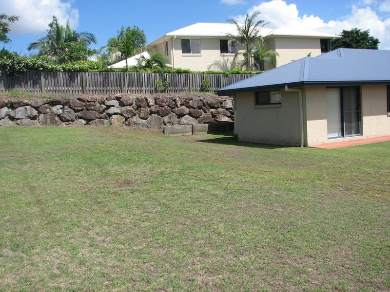 3 Huxley Court, Pacific Pines QLD 4211