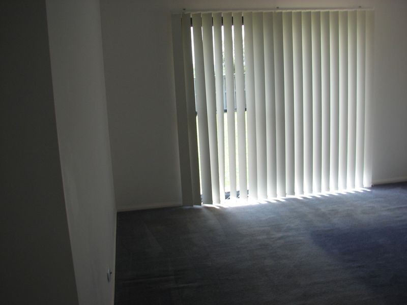 3 Huxley Court, Pacific Pines QLD 4211