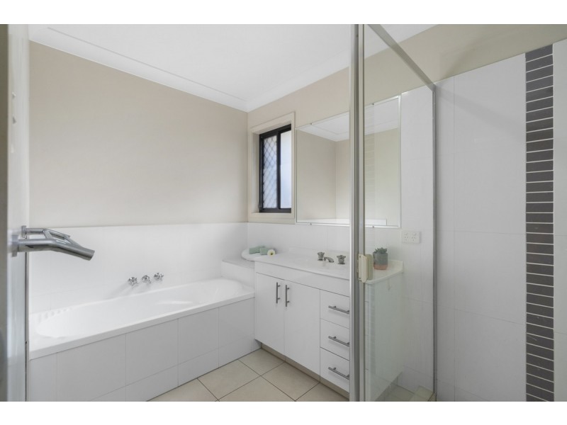 83 Mcauley Parade, Pacific Pines QLD 4211