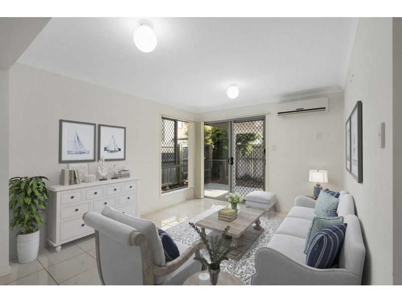 20/1 McAuley Parade, Pacific Pines QLD 4211