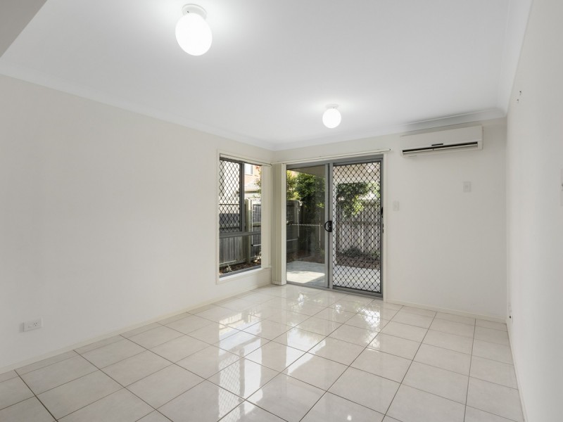 20/1 McAuley Parade, Pacific Pines QLD 4211