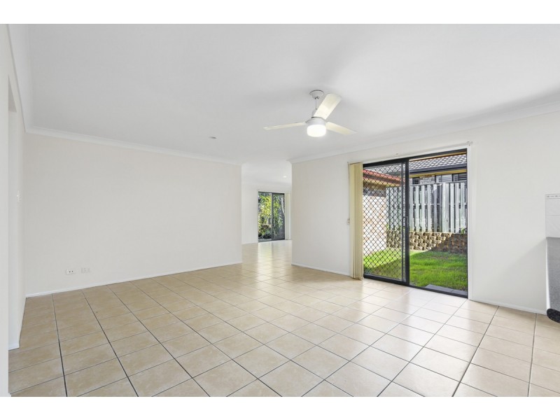 29 Sheffield Circuit, Pacific Pines QLD 4211