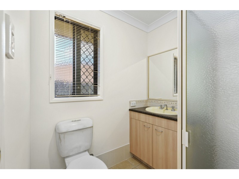 29 Sheffield Circuit, Pacific Pines QLD 4211