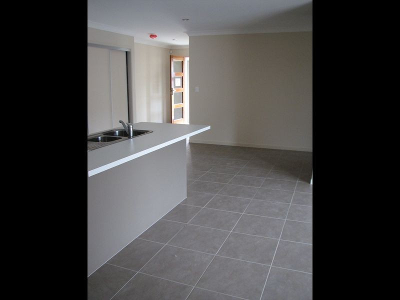 1/1 Bushland Place, Maudsland QLD 4210