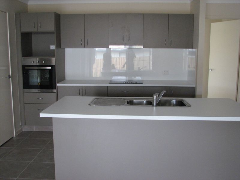 1/1 Bushland Place, Maudsland QLD 4210