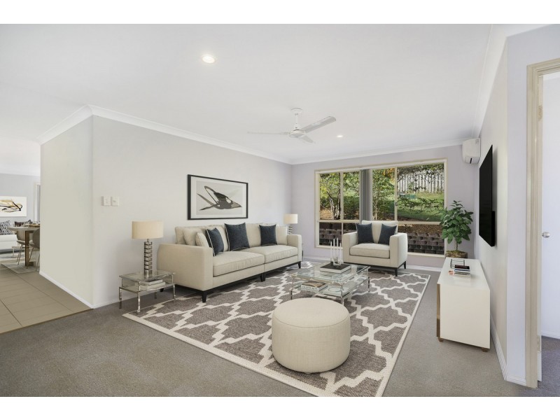 30 Papara Street, Pacific Pines QLD 4211