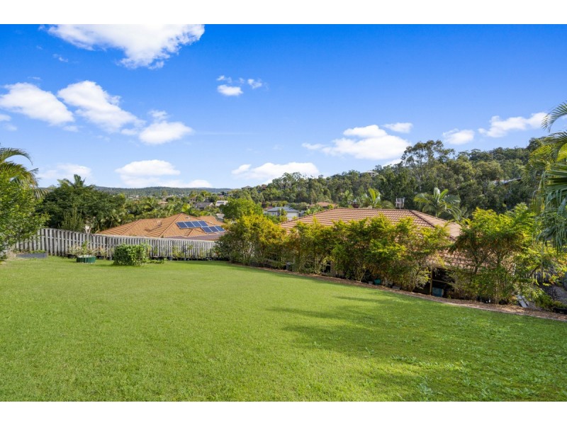 30 Papara Street, Pacific Pines QLD 4211