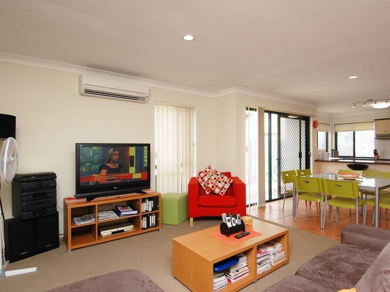 39 Marble Arch Place, Arundel QLD 4214