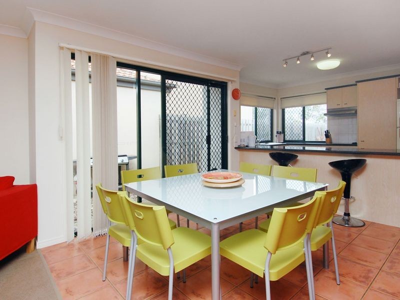 39 Marble Arch Place, Arundel QLD 4214