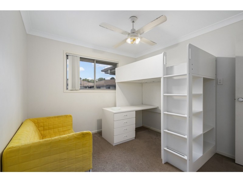 25/30 Carmarthen Circuit, Pacific Pines QLD 4211