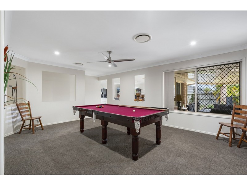 10 Rimatara Rise, Pacific Pines QLD 4211