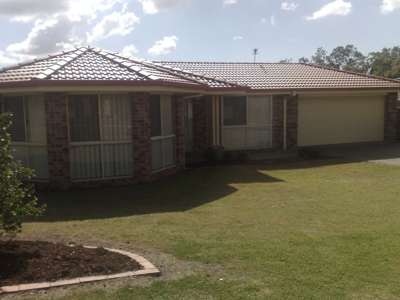 30 Manra Way, Pacific Pines QLD 4211