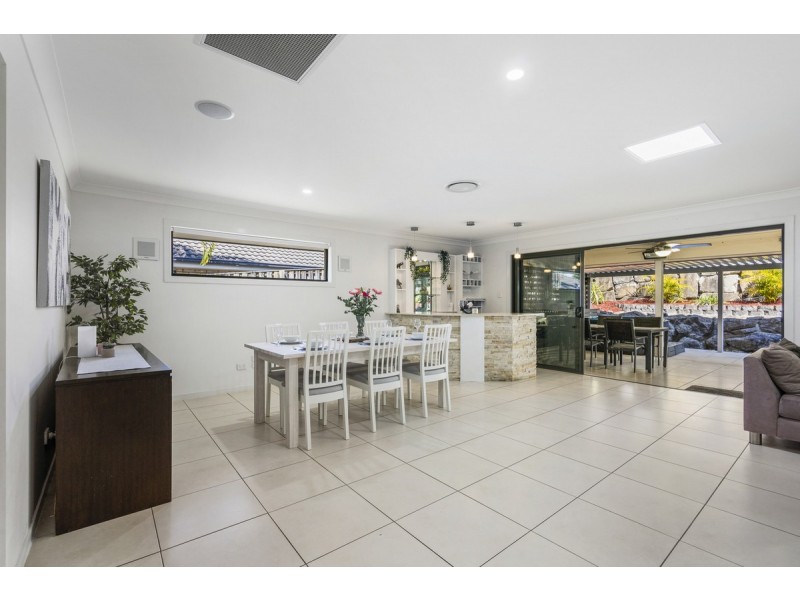 37 Manning Circuit, Pacific Pines QLD 4211