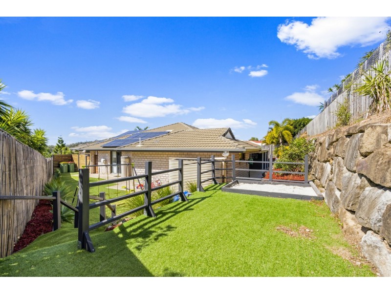 37 Manning Circuit, Pacific Pines QLD 4211